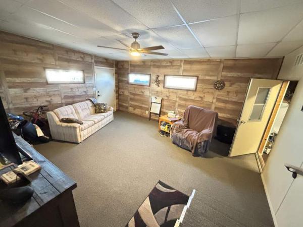 1988 Fleetwood Manufactured Home