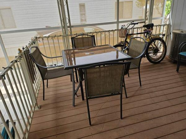 2006 Laurel Creek Manufactured Home