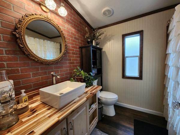 2002 CAVCO Mobile Home