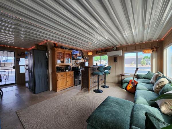 2002 CAVCO Mobile Home