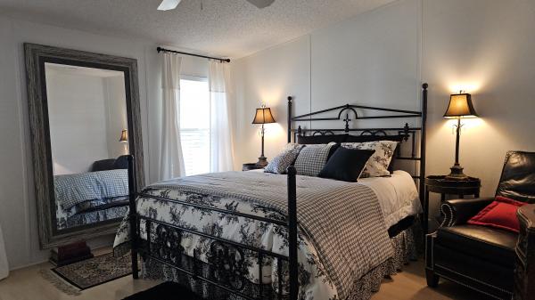 2002 KING 9999 Mobile Home