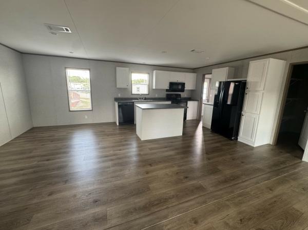 2026 Champion CHPR-3260H42P03 Mobile Home