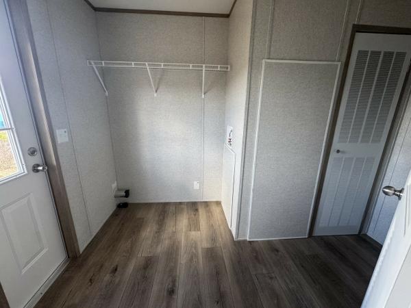 2026 Champion CHPR-3260H42P03 Mobile Home