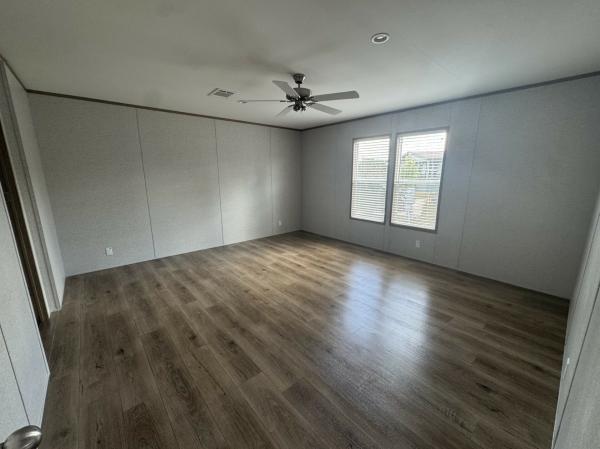 2026 Champion CHPR-3260H42P03 Mobile Home