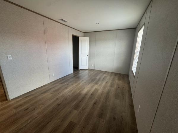 2026 Champion CHPR-3260H42P03 Mobile Home