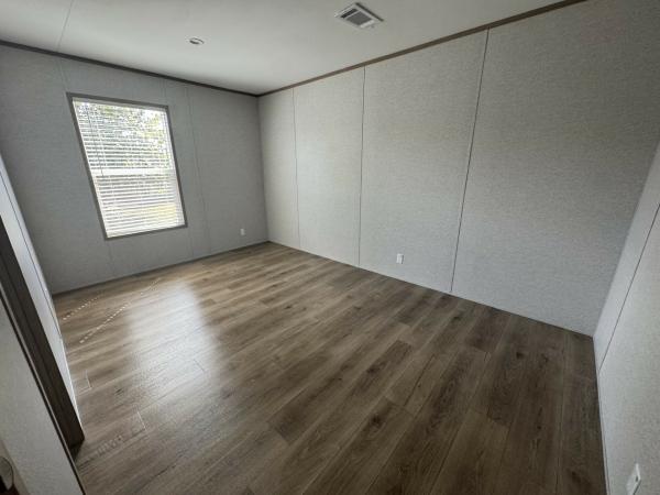 2026 Champion CHPR-3260H42P03 Mobile Home