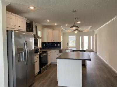 Photo 4 of 12 of home located at 7300 20th Street #271 Vero Beach, FL 32966