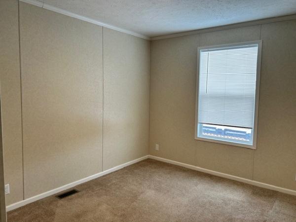 2021 Clayton 95PLH28523A Mobile Home