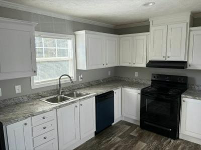 Photo 3 of 7 of home located at 10201 W Beaver St #85 Jacksonville, FL 32220