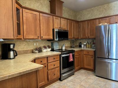 Photo 4 of 20 of home located at 3301 S Goldfield Road Lot 1061 Apache Junction, AZ 85119