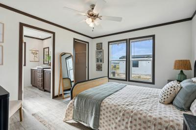Photo 5 of 10 of home located at 10115 Kateri Ct Conroe, TX 77303