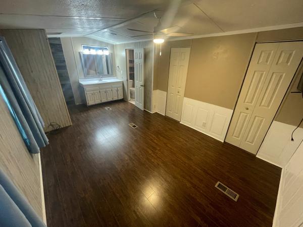 1992 CLAYTON NR Mobile Home