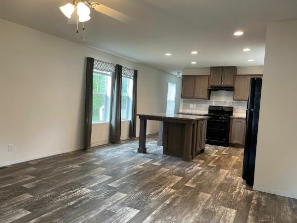 2021 Schult Revolution Mobile Home