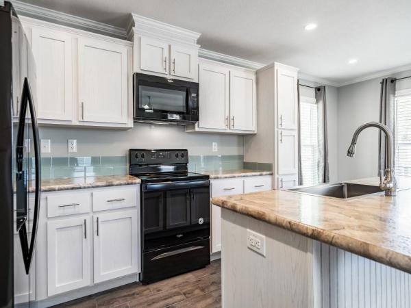 2022 Champion - Lake City Maitland Mobile Home