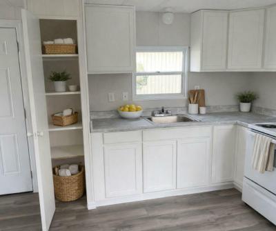 Photo 3 of 13 of home located at 1250 Lakeview Drive #36 Deland, FL 32720