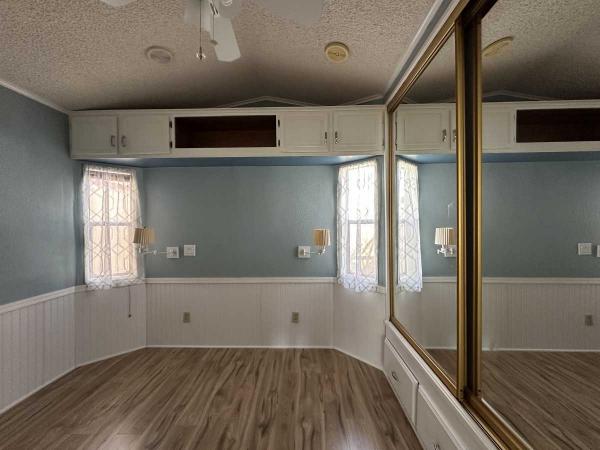 1989 Park Model Manufactured Home