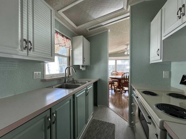 1989 Park Model Manufactured Home