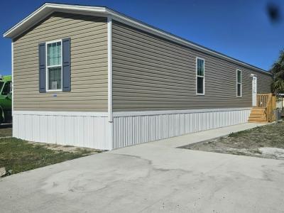 Mobile Home at 519 Suwanee Drive North Fort Myers, FL 33917