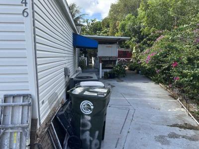 Photo 4 of 105 of home located at 6800 NW 39th Ave, Lot 346 Coconut Creek, FL 33073