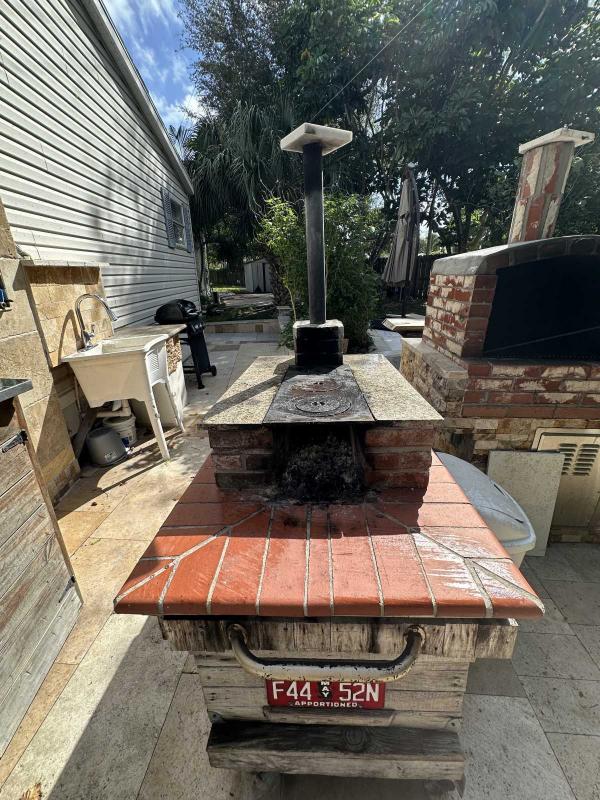 2000 WINN Manufactured Home