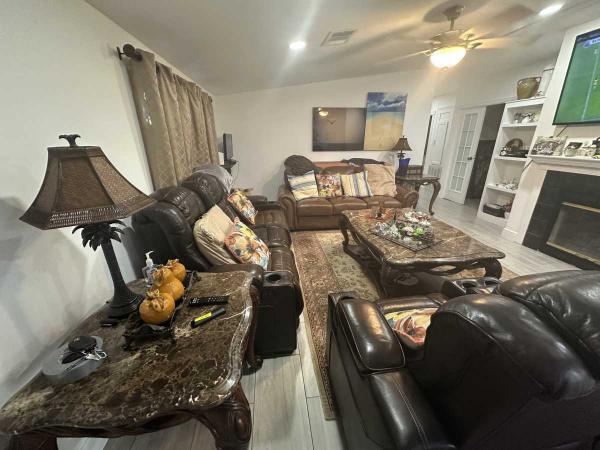 2000 WINN Manufactured Home