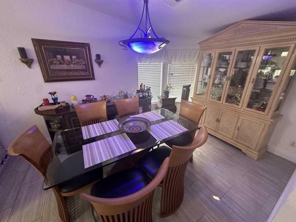 2000 WINN Manufactured Home