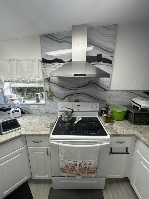 2000 WINN Manufactured Home