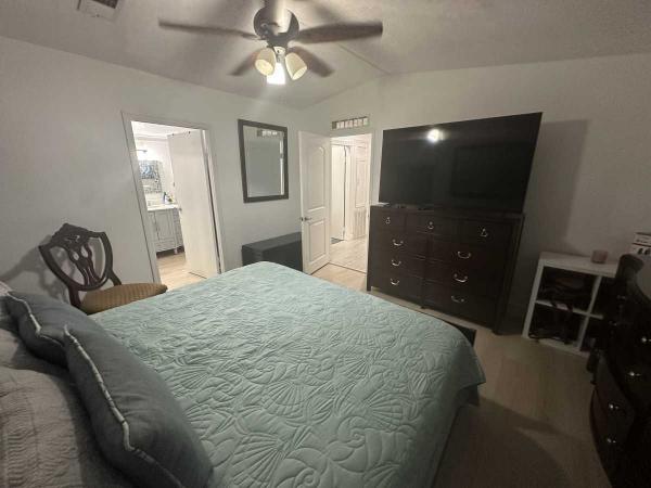 2000 WINN Manufactured Home