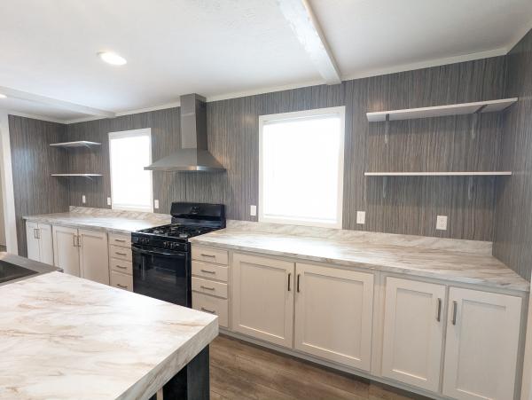 2022 Clayton American Made 5628-560  Home