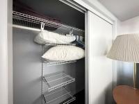 1986 Skyline Park Model Mobile Home