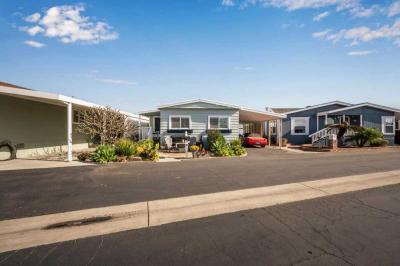 Photo 5 of 48 of home located at 16222 Monterey Lane #81 Huntington Beach, CA 92649