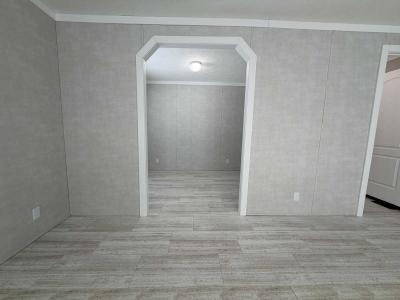 Photo 4 of 22 of home located at 4000 E 134th Street #1015 Chicago, IL 60633