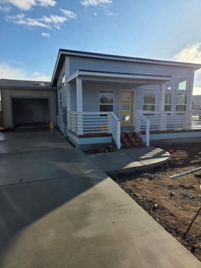 Mobile Home at 946 SE 10th St #11 Madras, OR 97741
