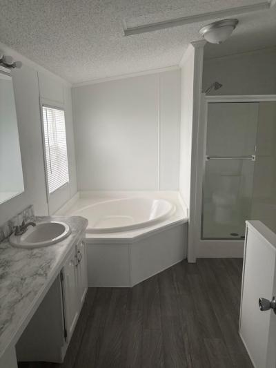 Photo 5 of 5 of home located at 1291 Hyde Park Court Decatur, IL 62521