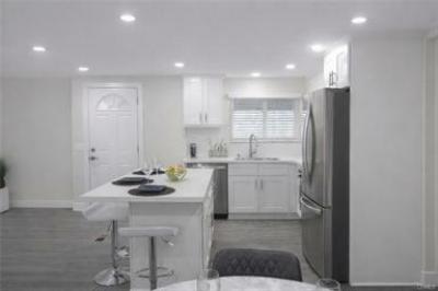 Photo 5 of 28 of home located at 19361 Brookhurst Unit#184 Huntington Beach, CA 92646