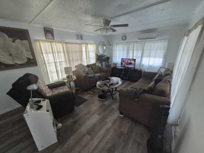 Photo 5 of 16 of home located at 3503 58th Ave N Saint Petersburg, FL 33714