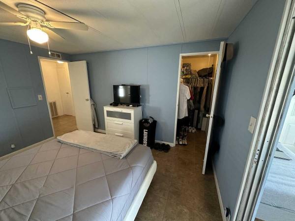 1983 TWIN Manufactured Home