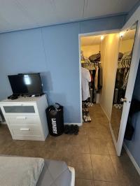 1983 TWIN Manufactured Home