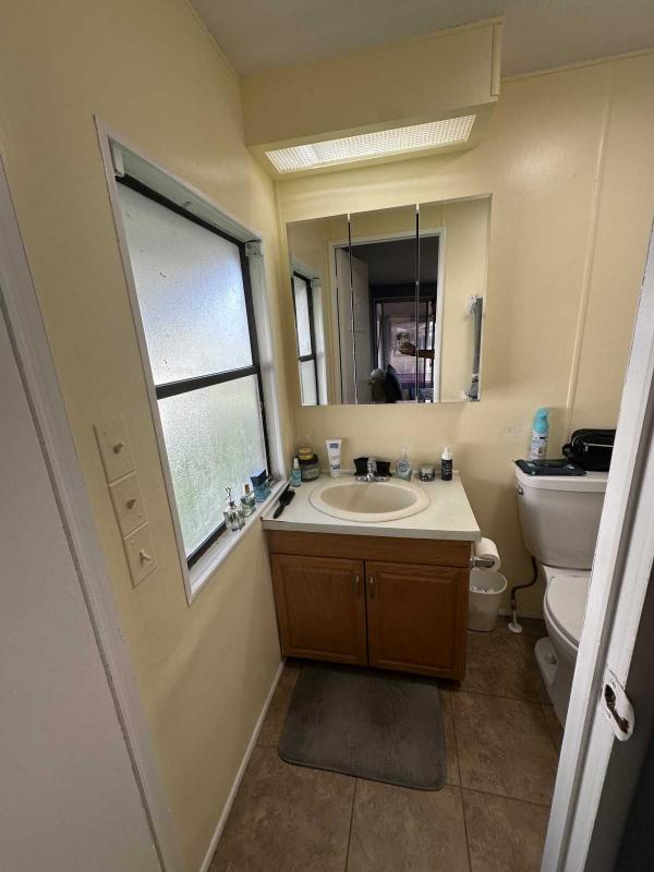 1983 TWIN Manufactured Home