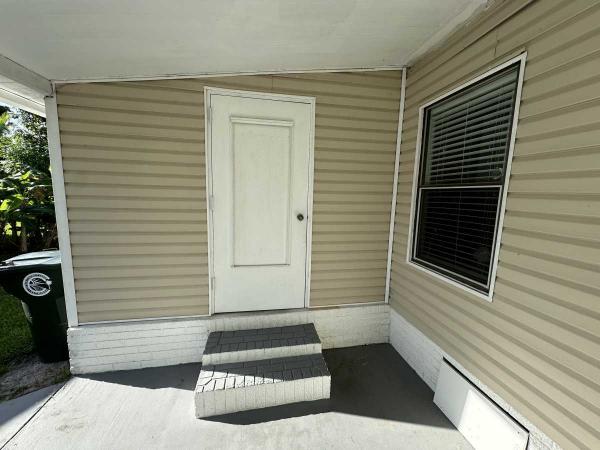 1983 TWIN Manufactured Home