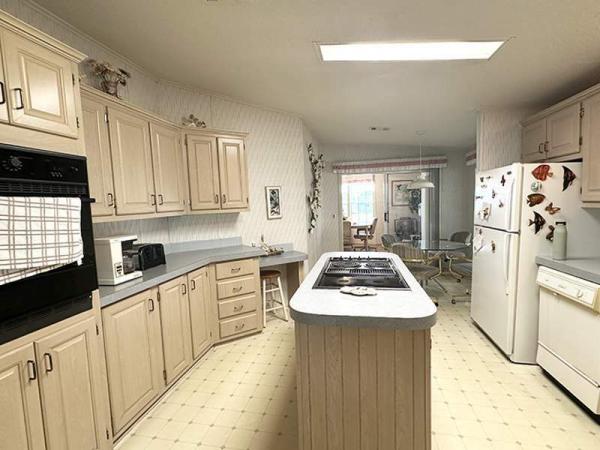 1993 Sunc Manufactured Home