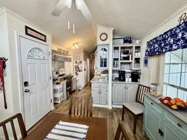 1992 Cavco Manufactured Home