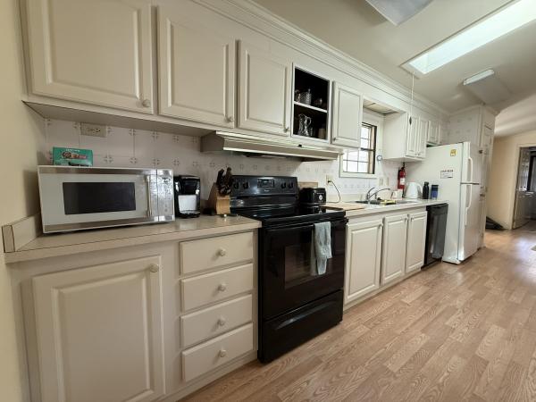 1985 VIRG 328D Mobile Home