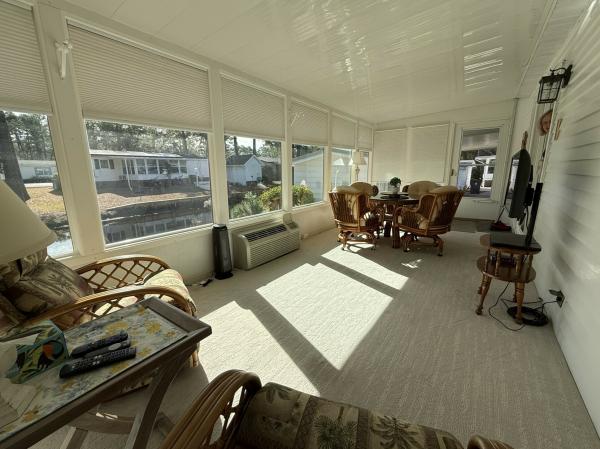 1985 VIRG 328D Mobile Home