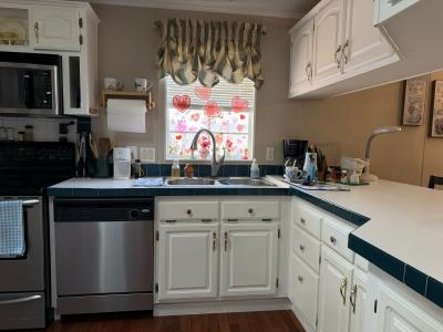 Photo 5 of 22 of home located at 460 Kingslake Drive Debary, FL 32713