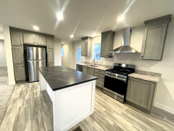 2026 Champion RAPB2860H32174-4BR Mobile Home