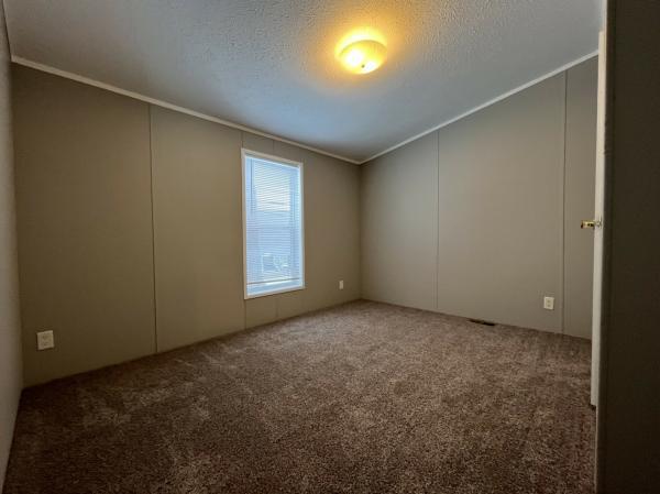 2002 Schult Mobile Home