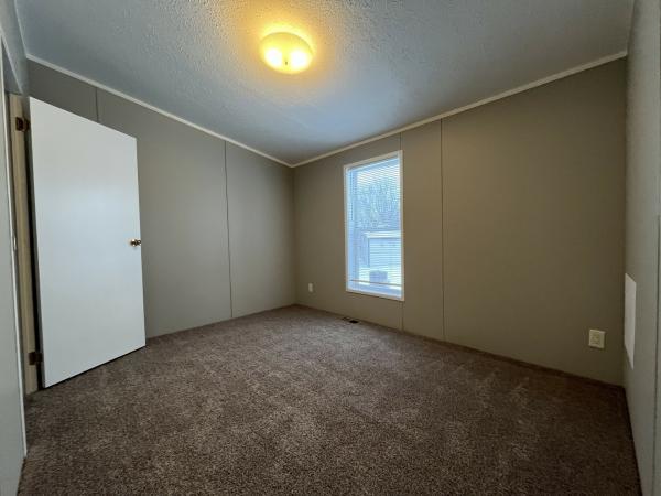 2002 Schult Mobile Home