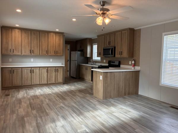 2025 Champion RAP1656H22208 Mobile Home