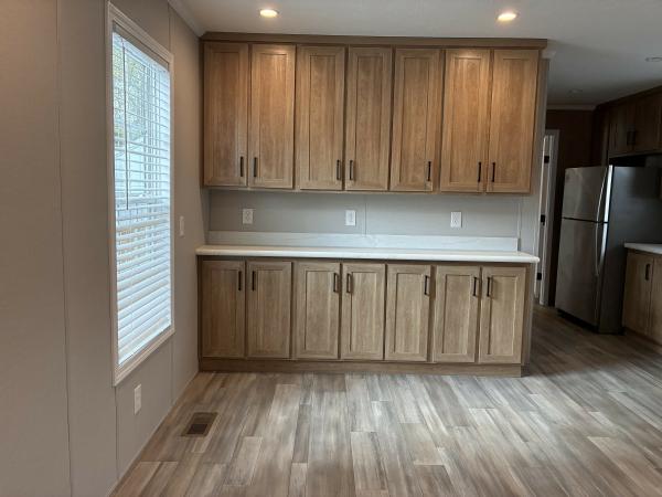 2025 Champion RAP1656H22208 Mobile Home